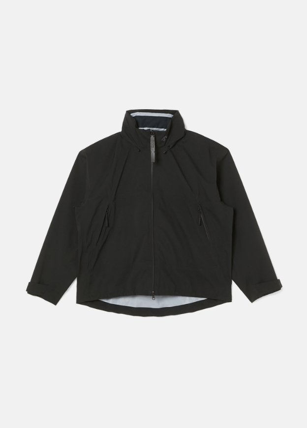 DESCENTE × N.HOOLYWOOD COMPILE SHELL JACKET ブラックの正面