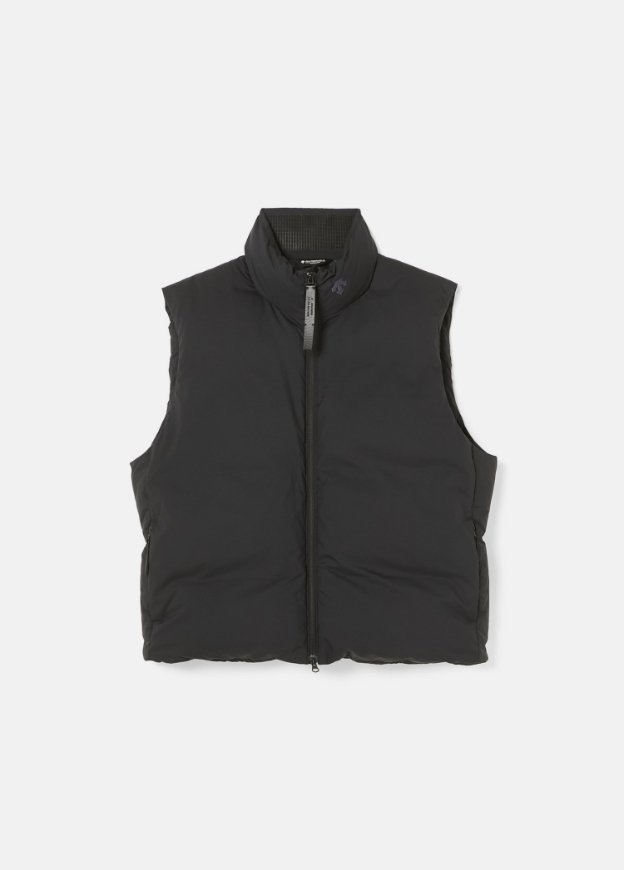 DESCENTE × N.HOOLYWOOD COMPILE DOWN VEST ブラックの正面