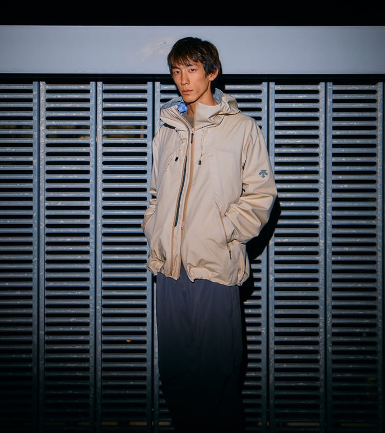 DERMIZAX 3L SHELL JACKET ZENCHIKEI VZ.の背面ベンチレーション構造